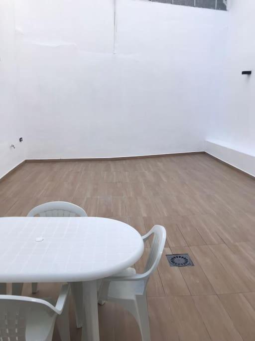 メリダBonita Y Amplia Casa Con Patio, En Centro Ciudadアパートメント エクステリア 写真